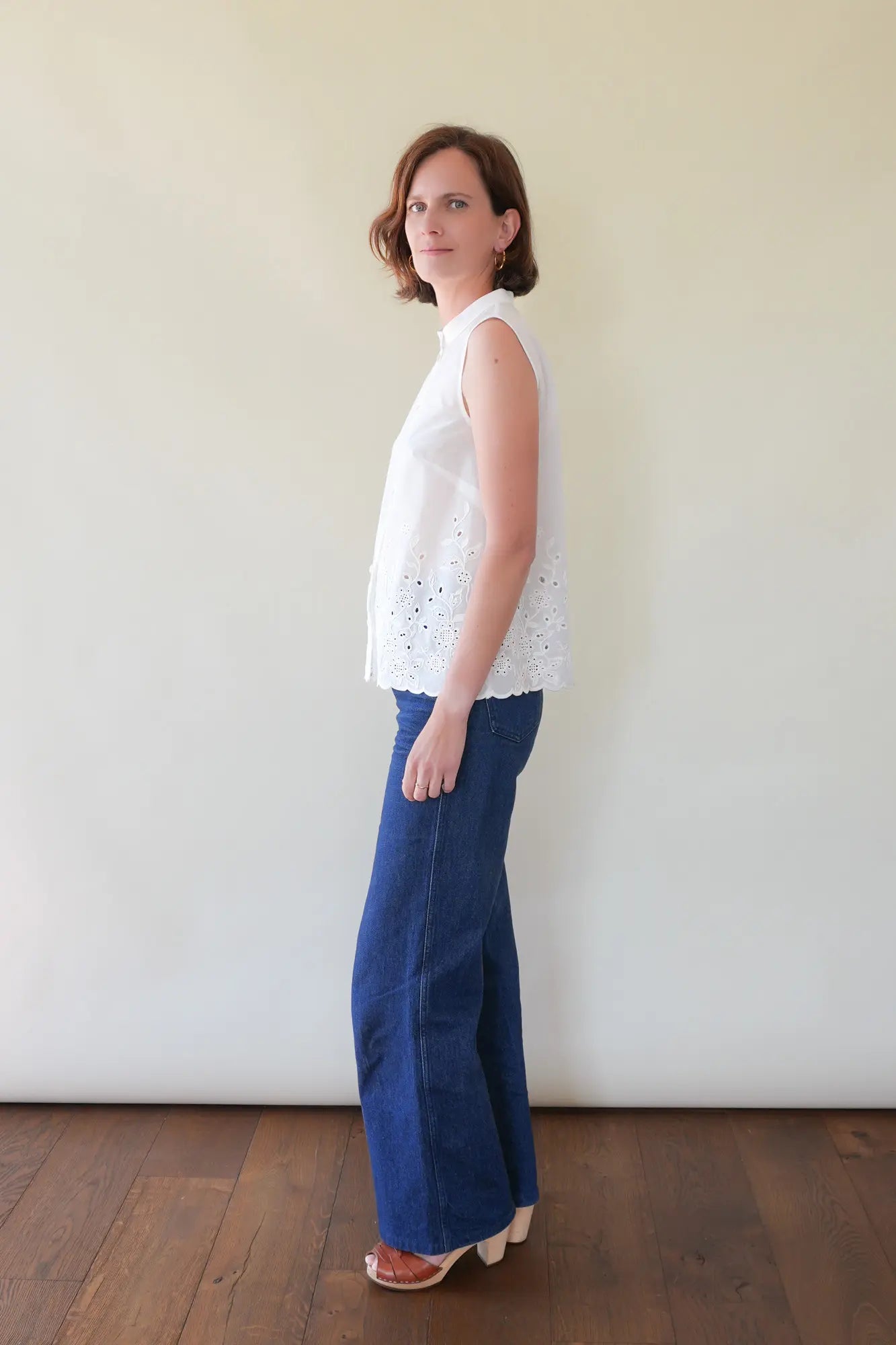 Patron Blouse Broderie Anglaise à Col Officier, Personnalisable avec le Concept Couture par Atelier Charlotte Auzou