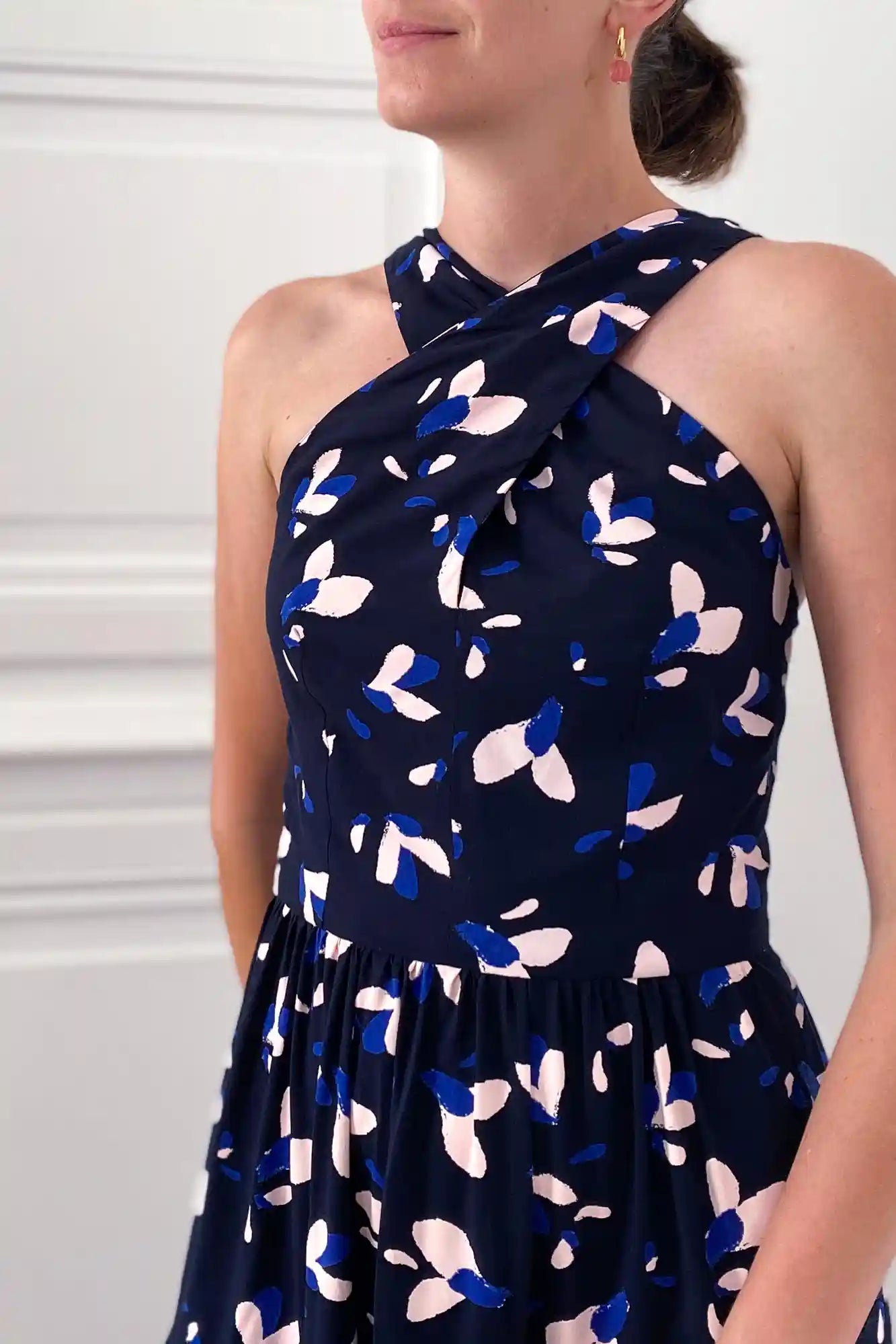 Patron de Couture Dos Nu Foulard à Nouer dans le Cou à Personnaliser par Atelier Charlotte Auzou