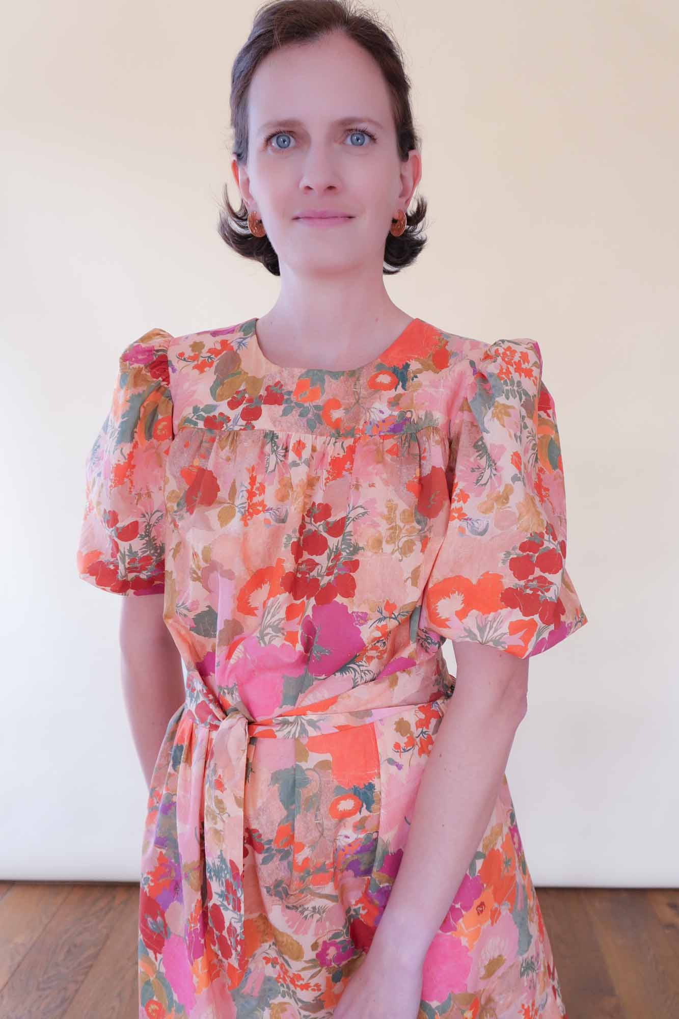 Patron de Couture Femme Plastron, pour créer une Robe ou un Top Sur-Mesure. Du 34 au 56, 2 types de poitrine, 3 statures. Format PDF ou Papier + PDF avec marges incluses.
