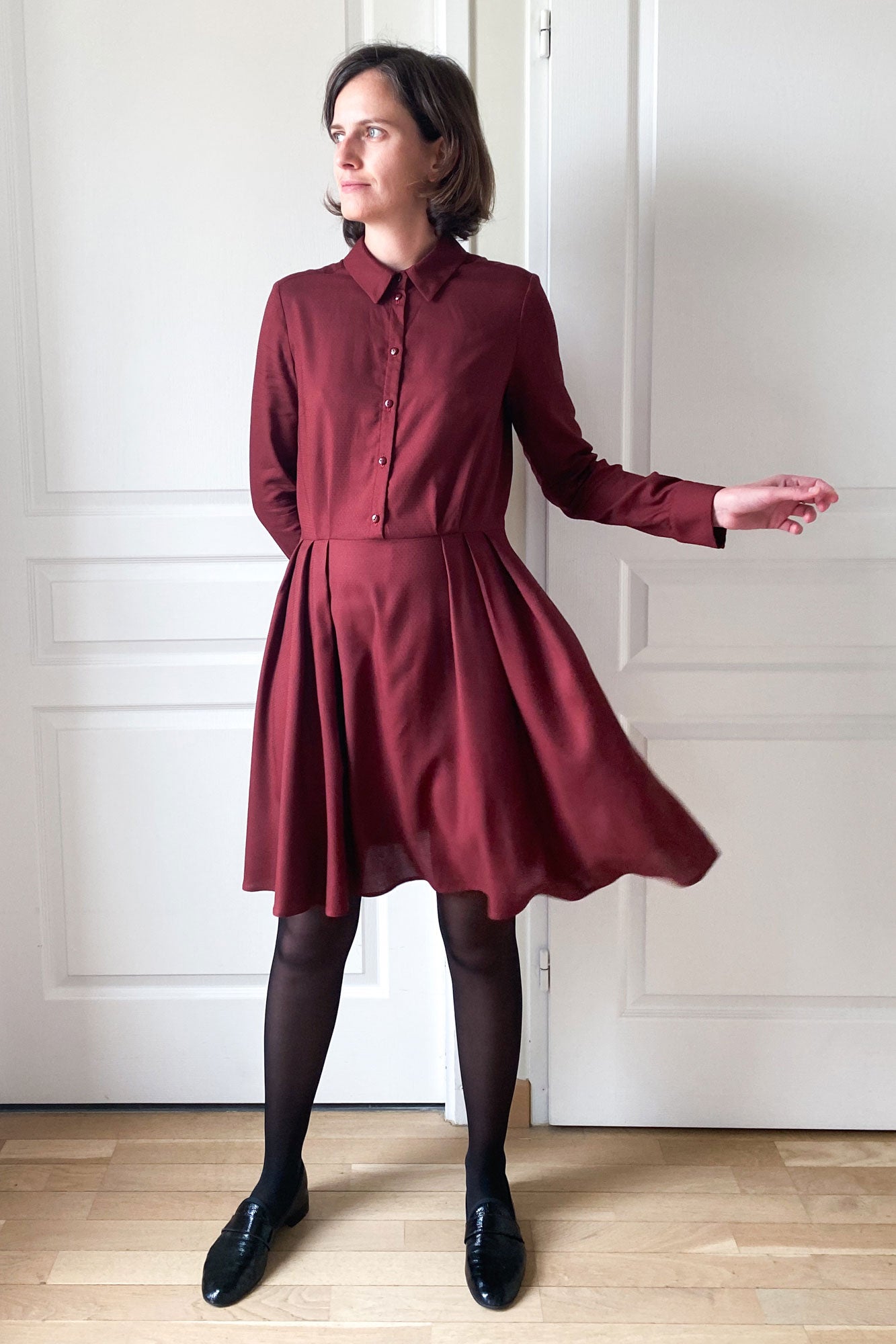 coudre robe à plis fluide évasée plis plats plis creux sur mesure personnalisable patron de couture robe femme pdf atelier charlotte auzou hiver manches longues rust dobby atelier brunette