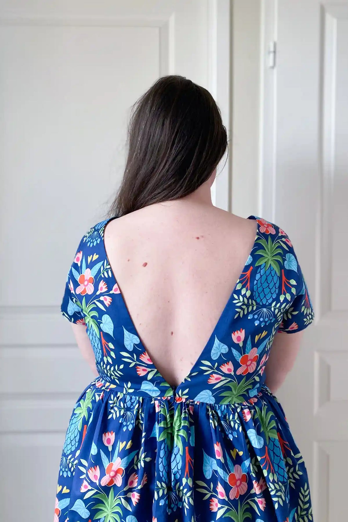 open back dress pattern Printed Backless Sewing Elegant Slate Gown with lace and tulle maxi dress To you:S/36