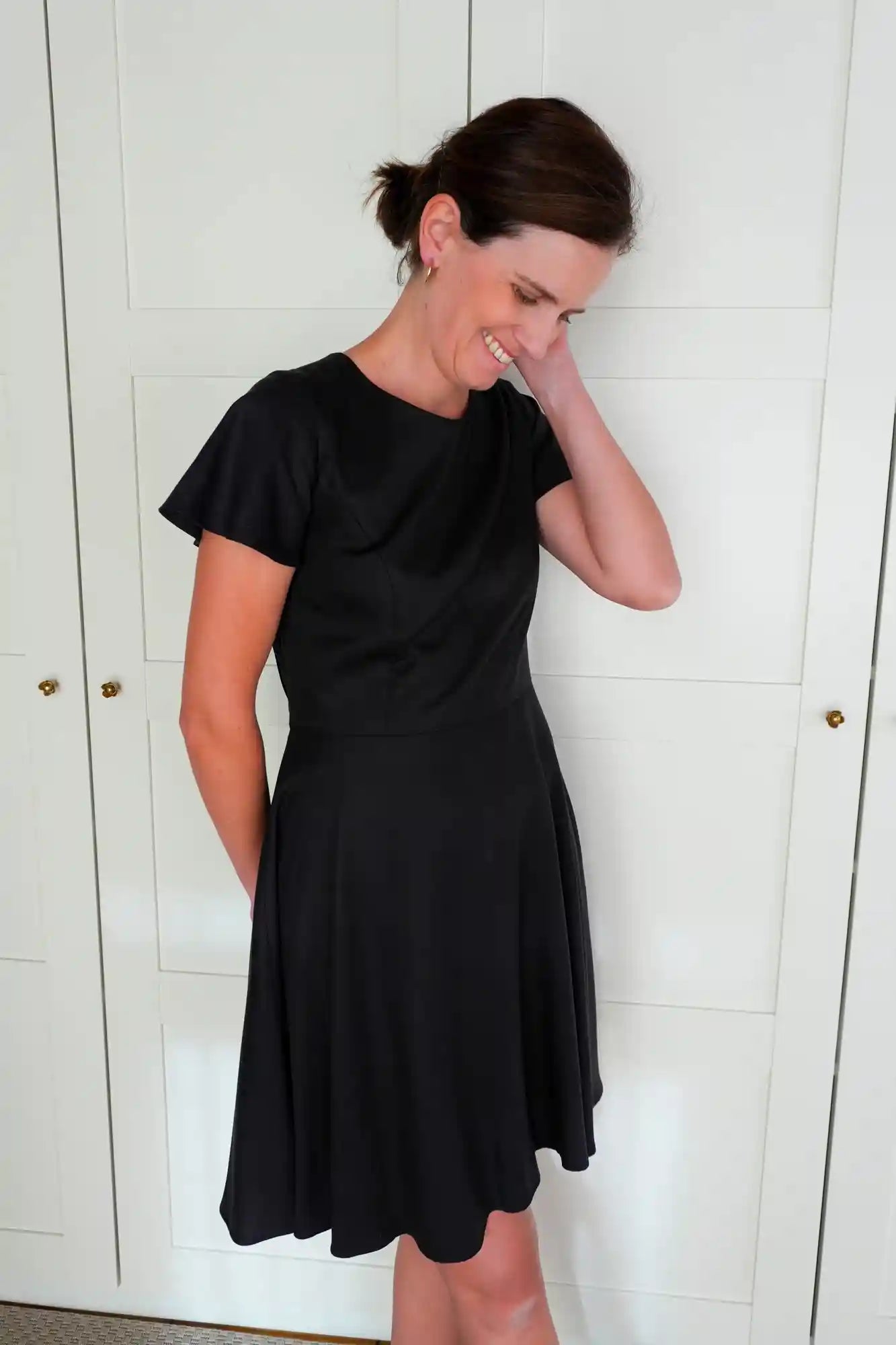 Patron de Couture Robe Dos Nu Patineuse Courte Personnalisable