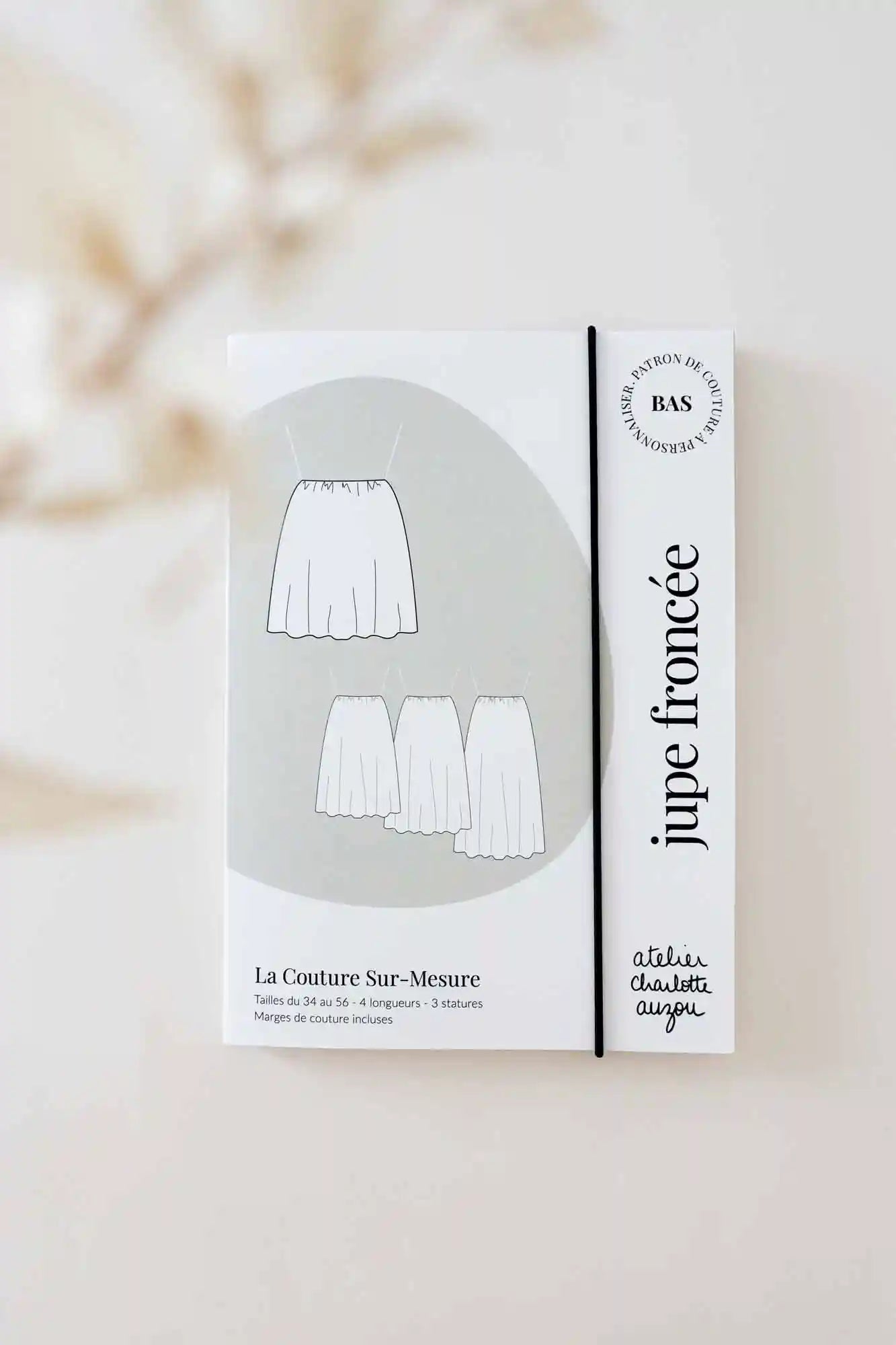 Patron de couture PDF pour femme, jupe ou robe froncée cintrée à la taille, à personnaliser avec le concept couture Atelier Charlotte Auzou, disponible en 4 longueurs et 3 statures pour une création sur-mesure