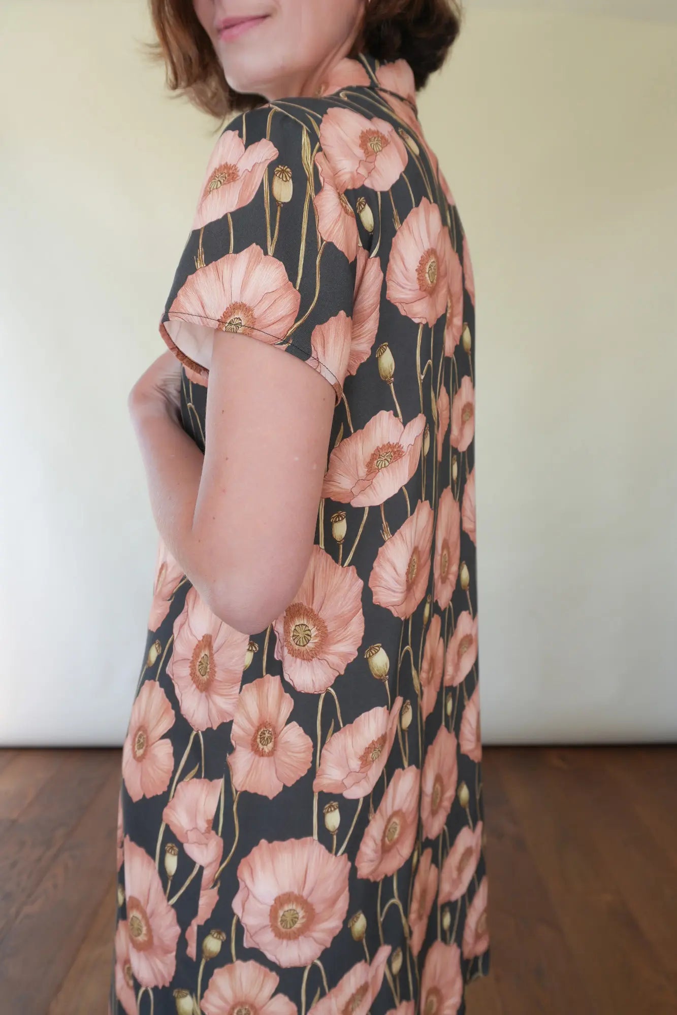 Patron de Robe Chemise Boutonnée Droite à Col Chemise pour Femme