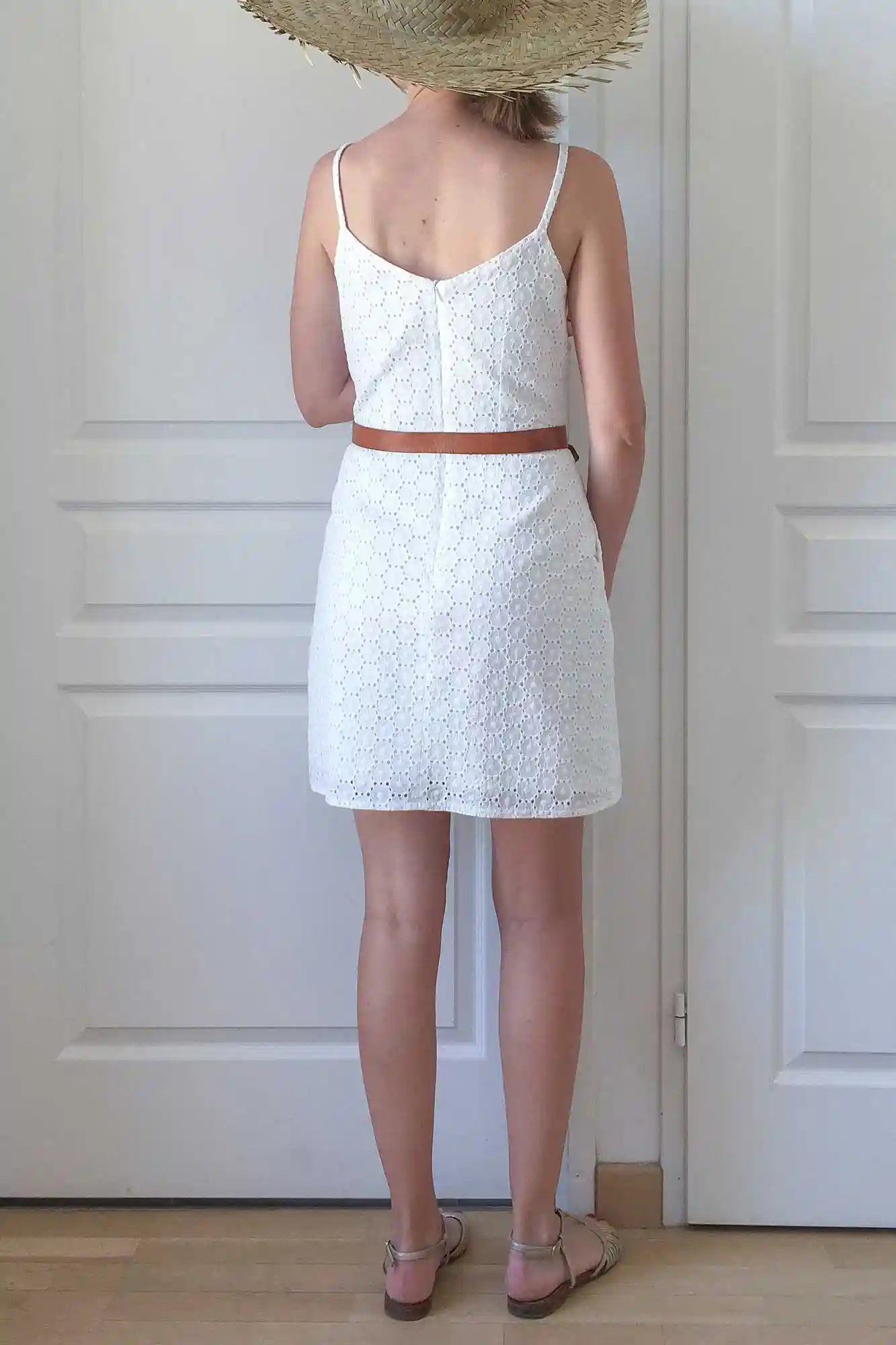 Patron De Couture Robe Courte Trapèze À Personnaliser Au Format PDF A4 et A0 ou Pochette, du 34 au 56 par Atelier Charlotte Auzou