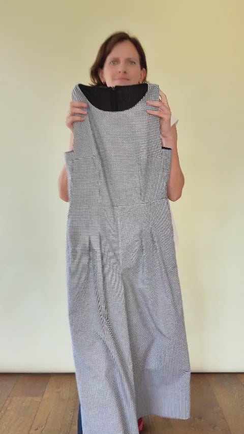 Patron de Couture à Découpes Graphiques sur les Côtés pour jouer avec la Transparence, du 34 au 56, 100% personnalisable, Pochette ou PDF