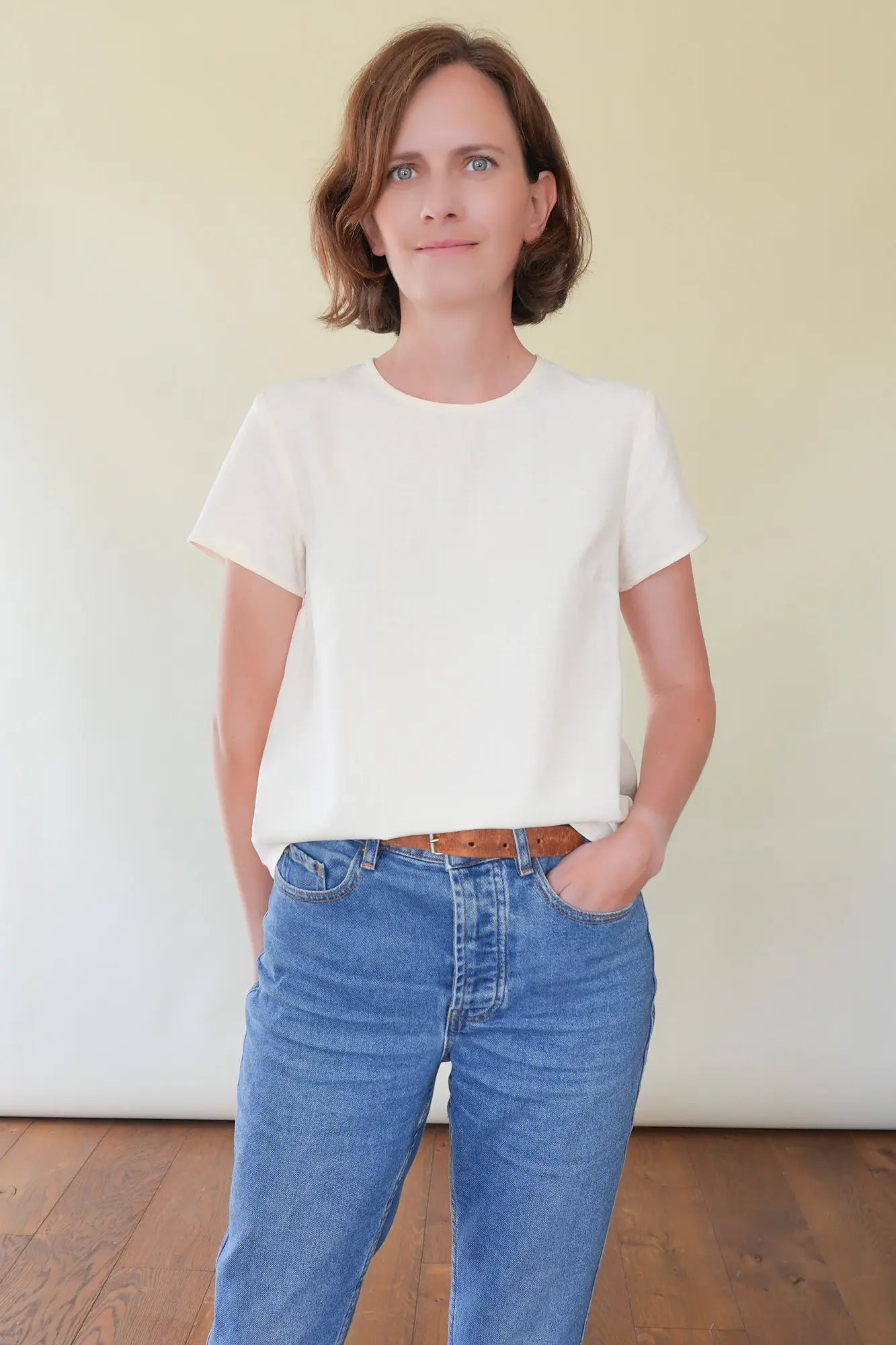 Patron de Blouse Style T-shirt pour Femme en Viscose Little Tile Off White Atelier Brunette