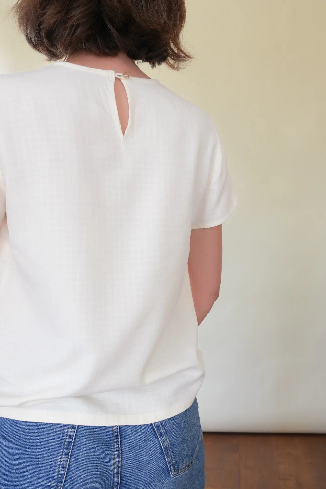 Patron de Blouse Style T-shirt pour Femme en Viscose Little Tile Off White Atelier Brunette