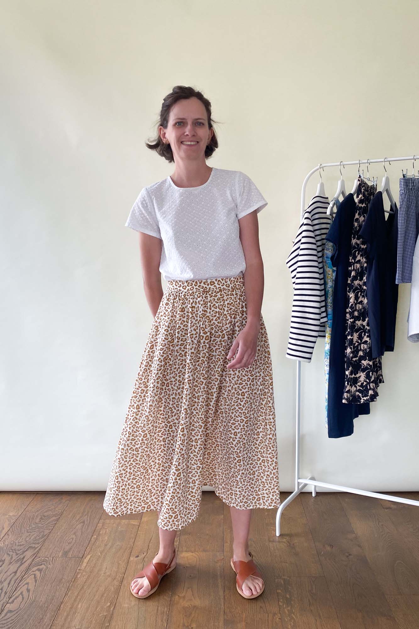 Patron de Couture pour Débutantes, la Blouse et la Jupe Midi, Livre par Atelier Charlotte Auzou