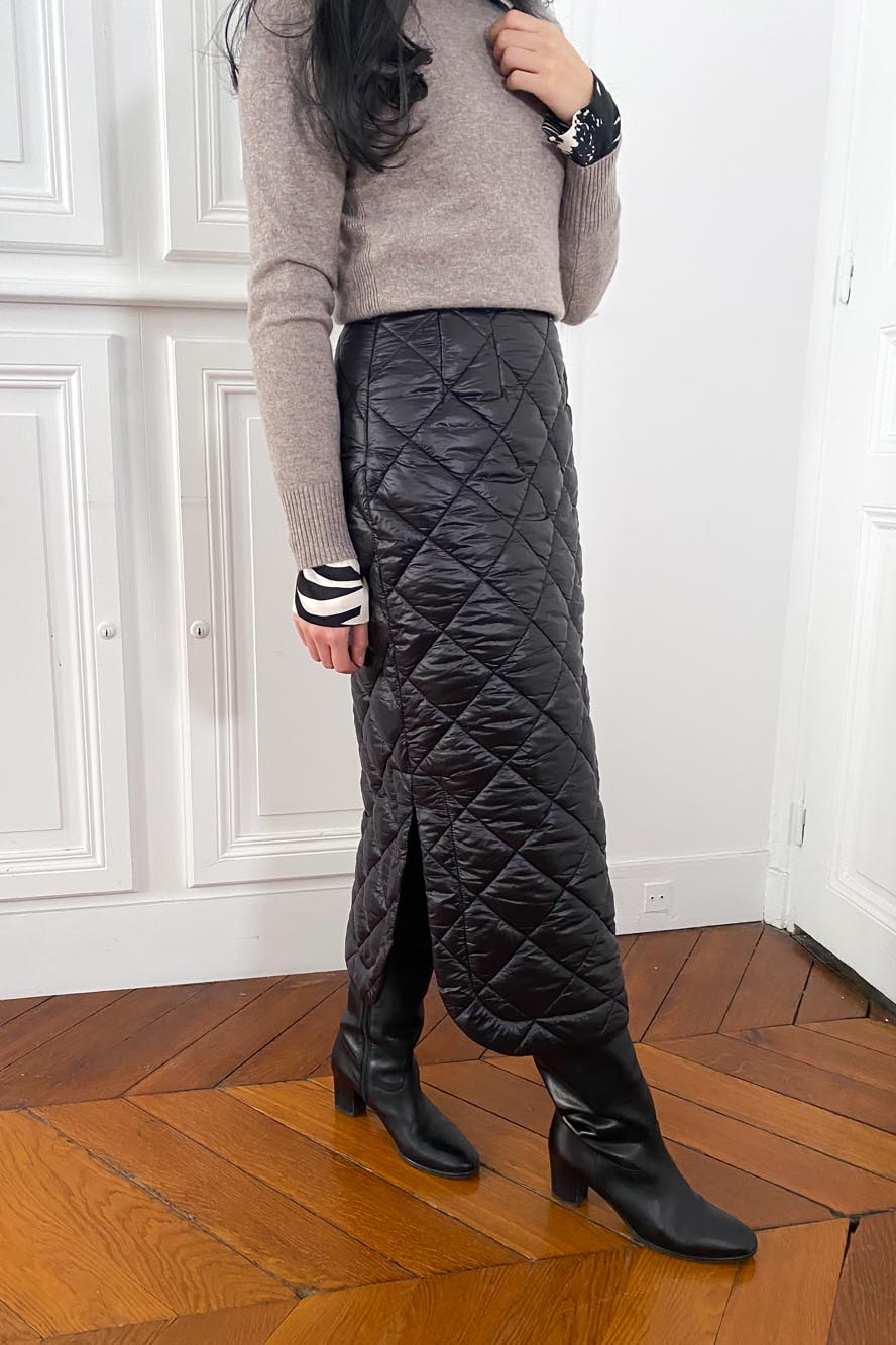 Coudre une jupe droite midi matelassée avec les patrons de couture à personnaliser par Atelier Charlotte Auzou