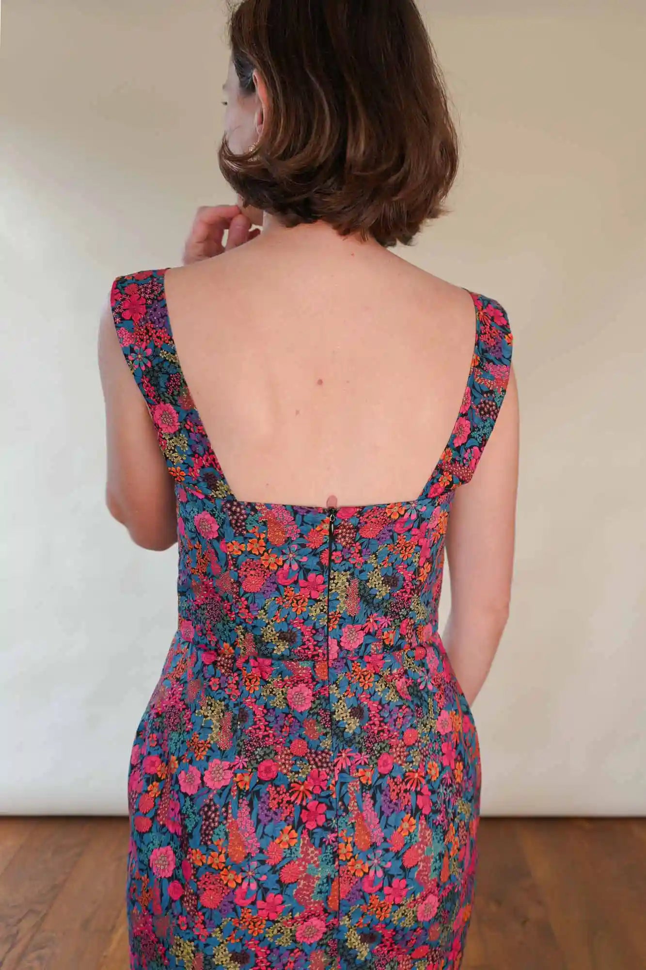 Patron de Couture Robe Bustier Courte en Tissu Liberty Ciara, Personnalisable, du 34 au 56, PDF ou Papier