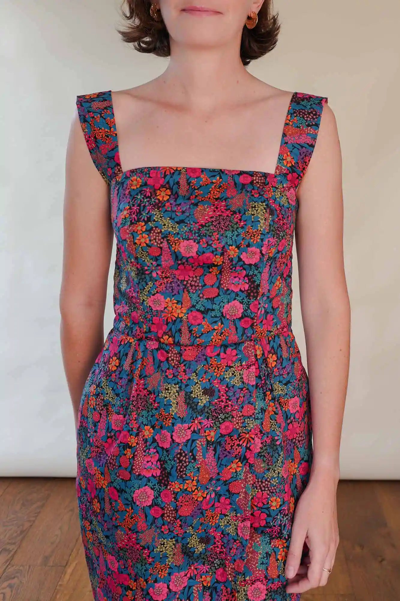 Patron de Couture Robe Bustier Courte en Tissu Liberty Ciara, Personnalisable, du 34 au 56, PDF ou Papier