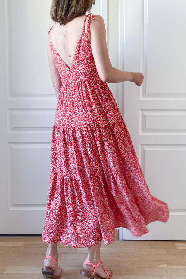coudre robe longue d'été à bretelles fluide et légère bohème patron de couture robe femme pdf sur mesure personnalisable caraco bretelles jupe à étages atelier charlotte auzou
