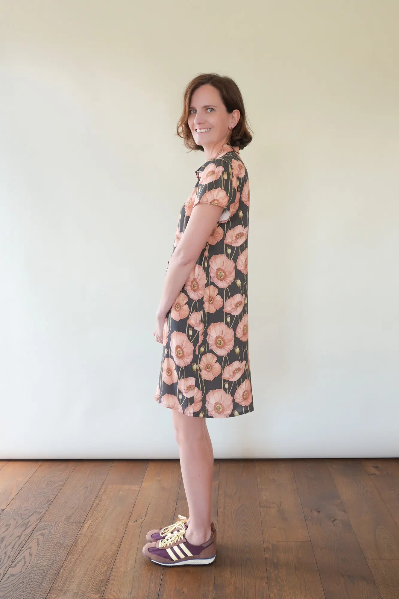 Patron de Robe Chemise Boutonnée Droite à Col Chemise pour Femme
