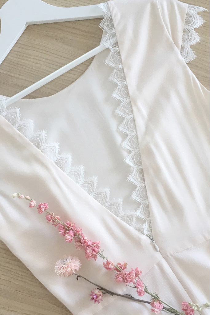 Robe de Mariée Rétro Dos Nu