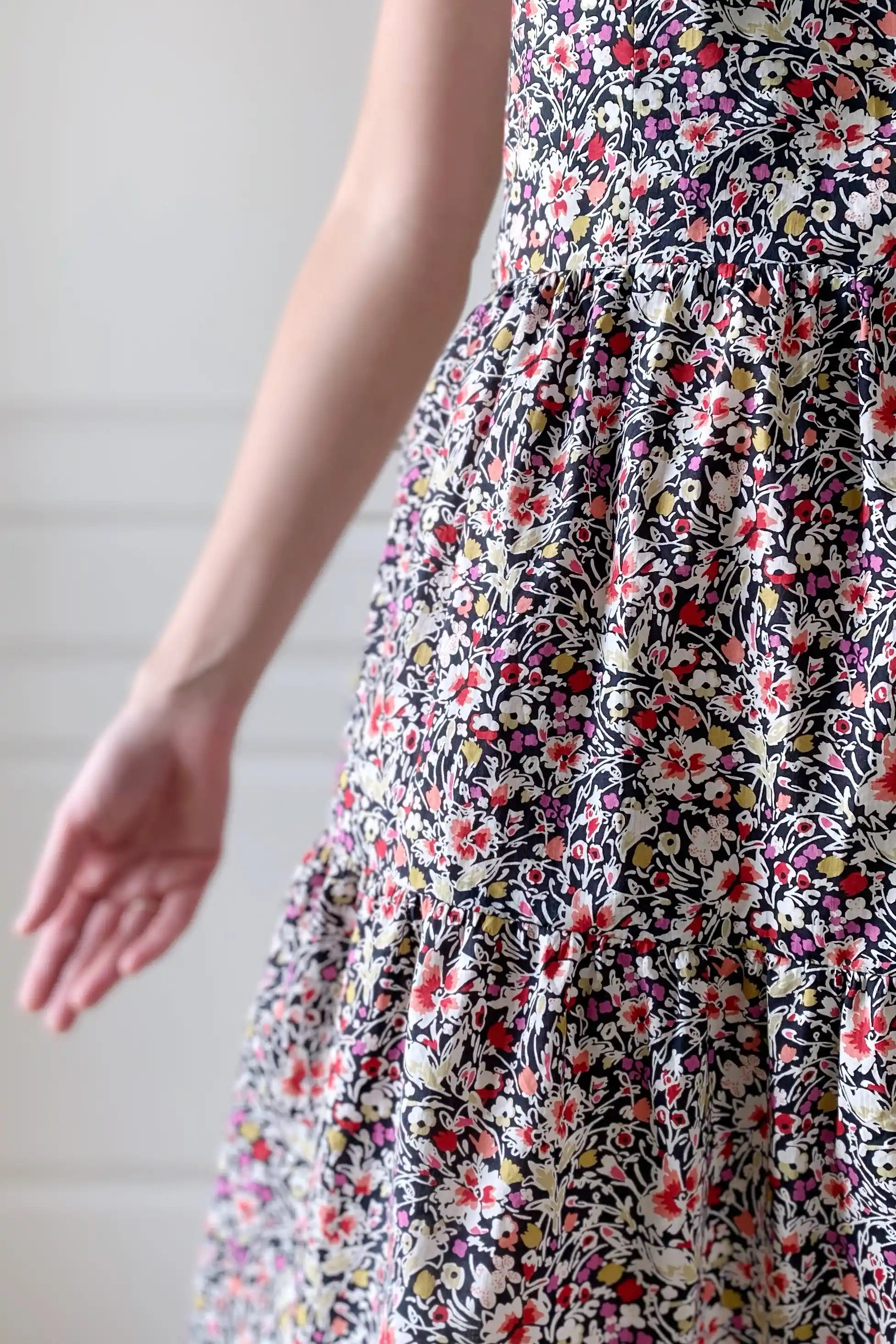 Robe Courte à Bretelles en Liberty