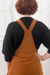 Patron de Couture Salopette pour Femme à Personnaliser avec un Pantalon ou une Jupe, pour l'Été ou l'Hiver, par Atelier Charlotte Auzou